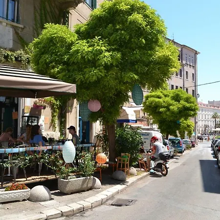 Apartment Relaxing Carpe Diem Split